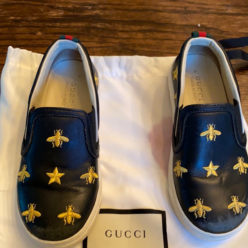 Gucci girls bee sneakers
